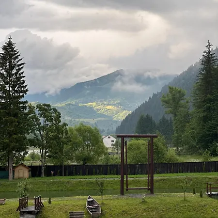 котеджне містечко Kvasovets Колочава
